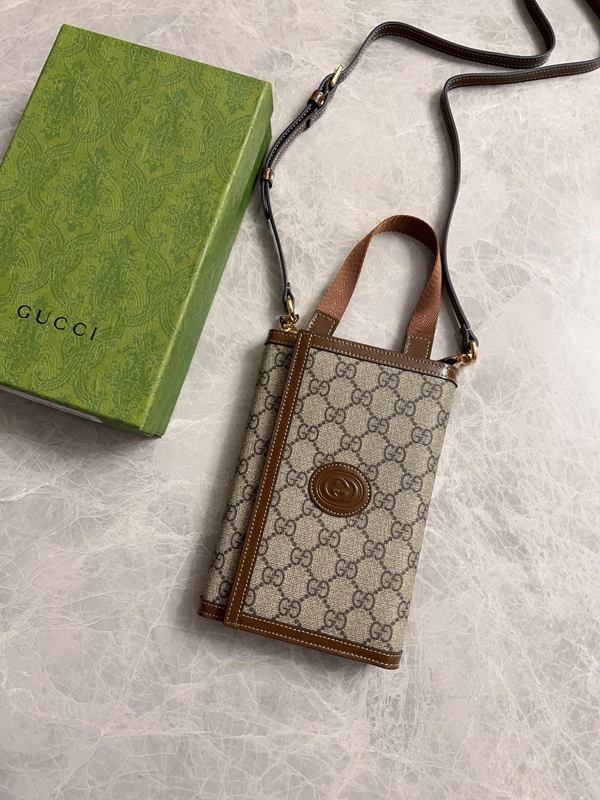グッチ財布 レプリカ正面デザイン